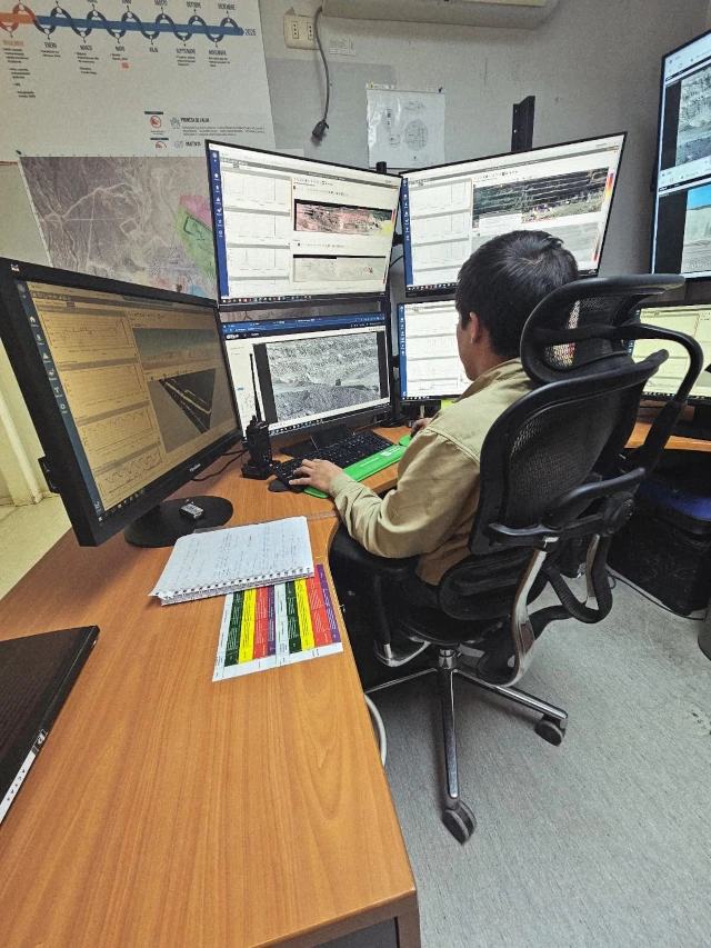 Monitoreo de Estabilidad de Taludes Mina