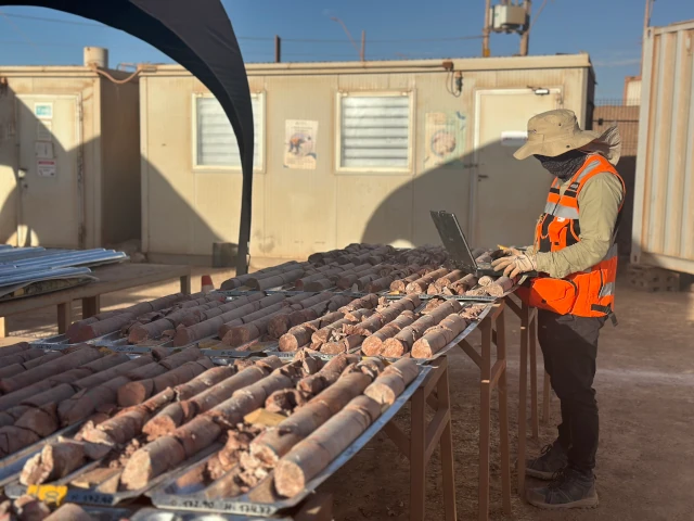 Mapeo y levantamiento de información de sondajes