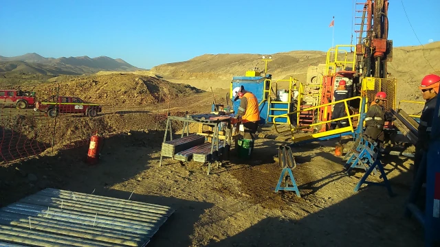 Supervisión y Control de sondaje DDH y RC